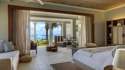 Beachfront Access Junior Suite