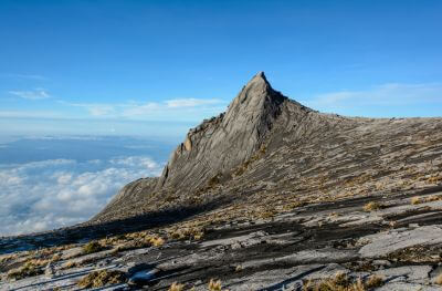 Pod úpatím Kinabalu